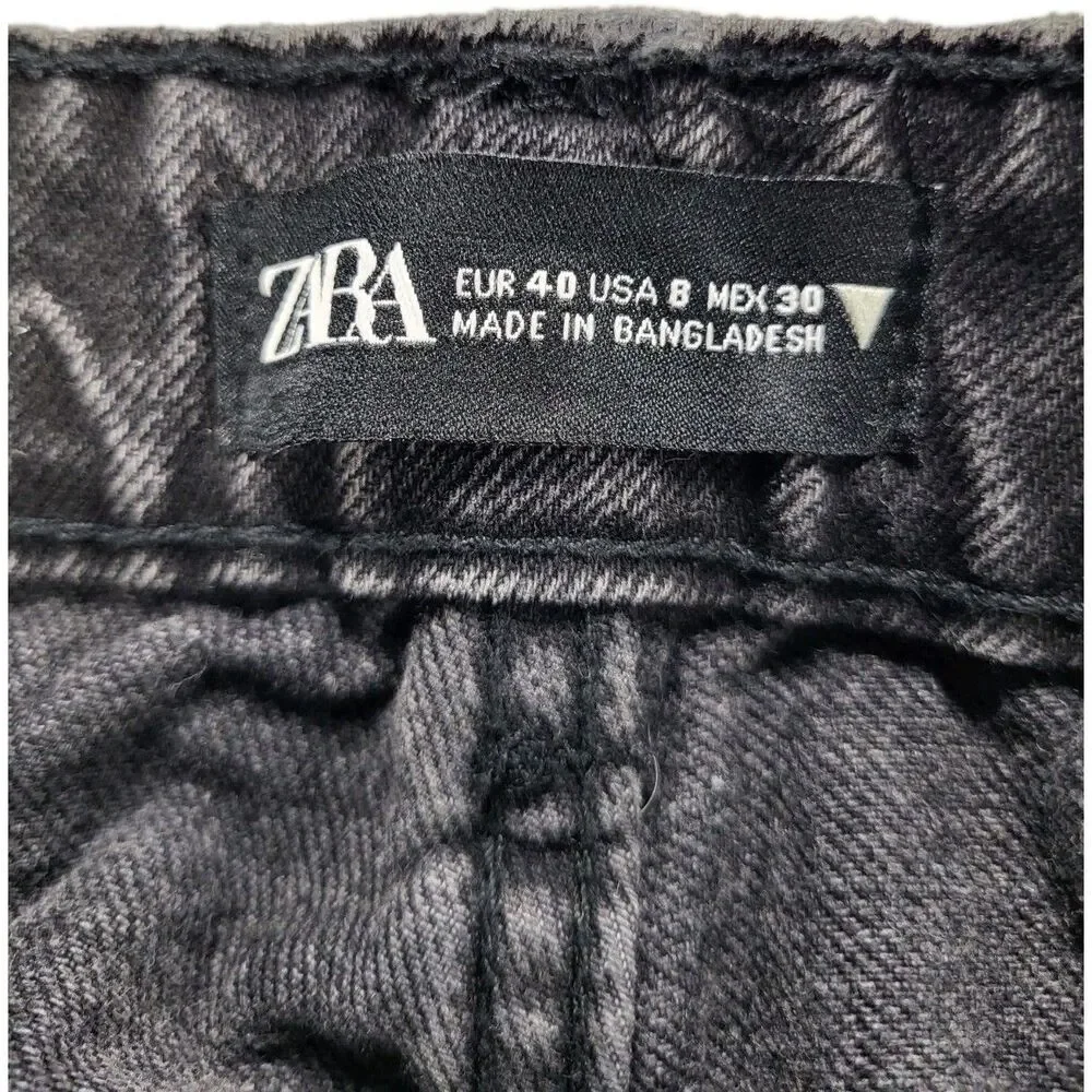 Zara pants are Mom Fit (or 